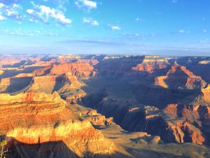 Grand Canyon of Arizona. Articulo con algunos de los mejores bancos en Arizona.